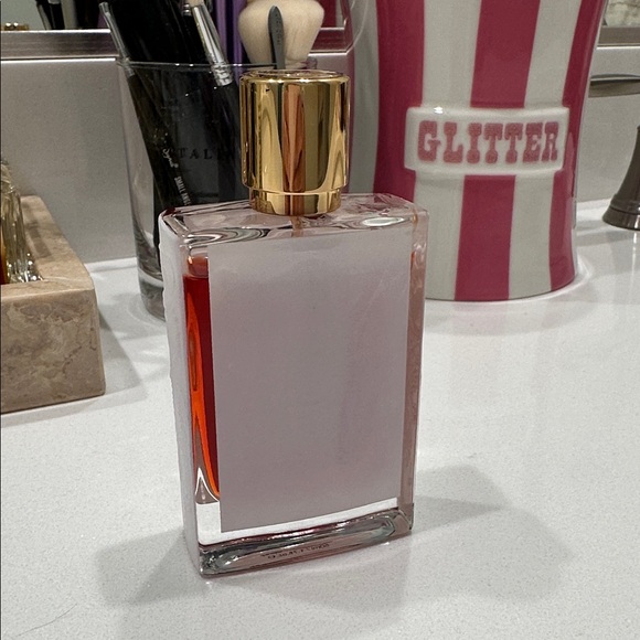 Kilian Love Don't Be Shy Perfume. 1.7oz - Picture 5 of 7